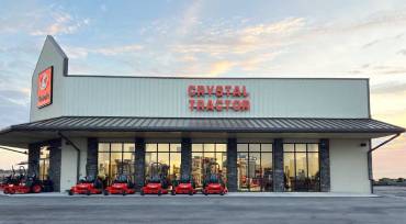 Streetview photograph of the Crystal Tractor & Equipment dealership in Live Oak, FL